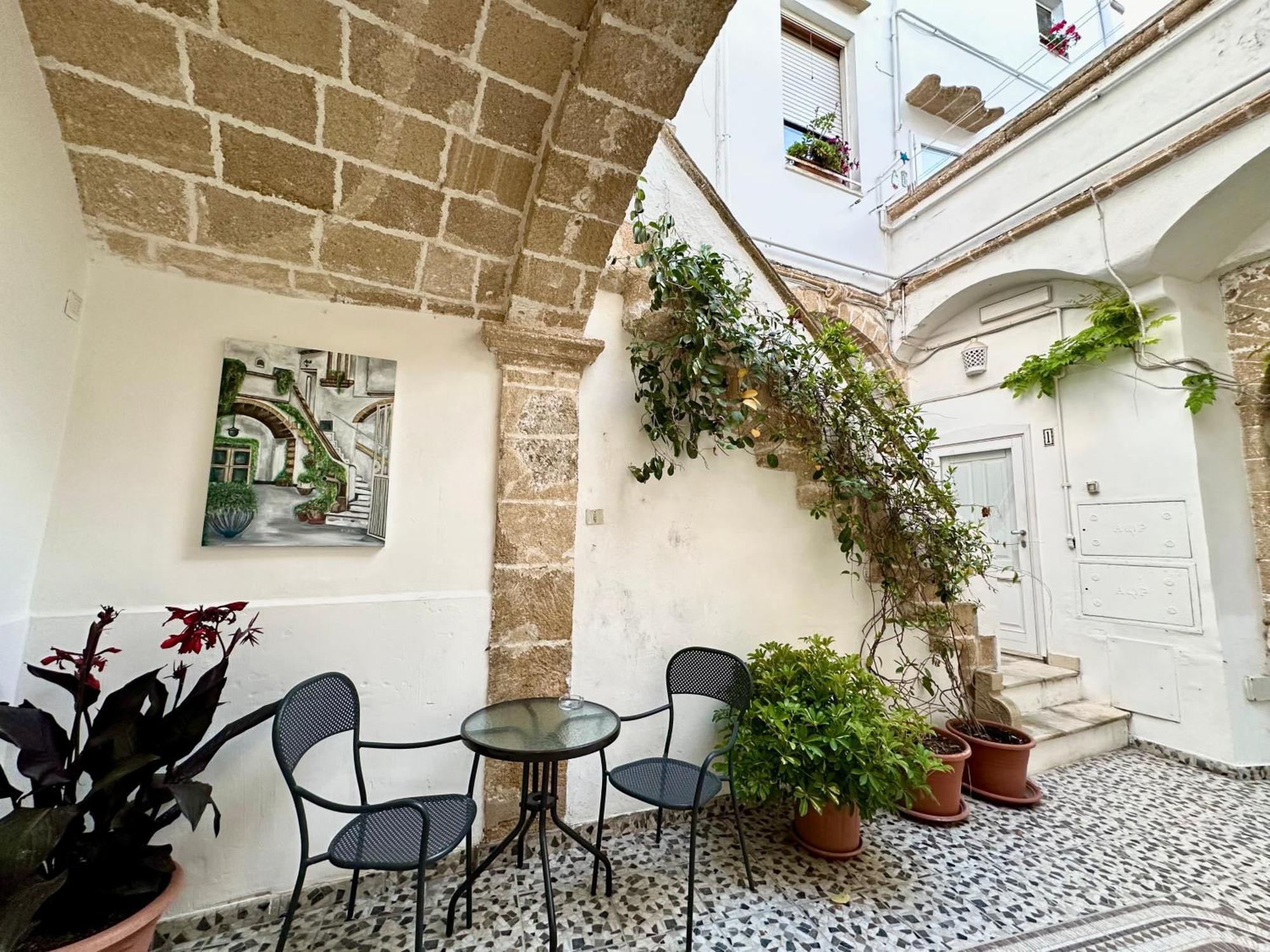 Hotel Palazzo Piccioli Gallipoli Exterior foto
